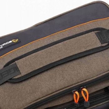 TORBA SAVAGE GEAR SPECIALIST LURE BAG M 6 BOX 18l