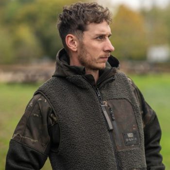 KAMIZELKA NASH ZT SHERPA FLEECE REVERSIBLE BODY M